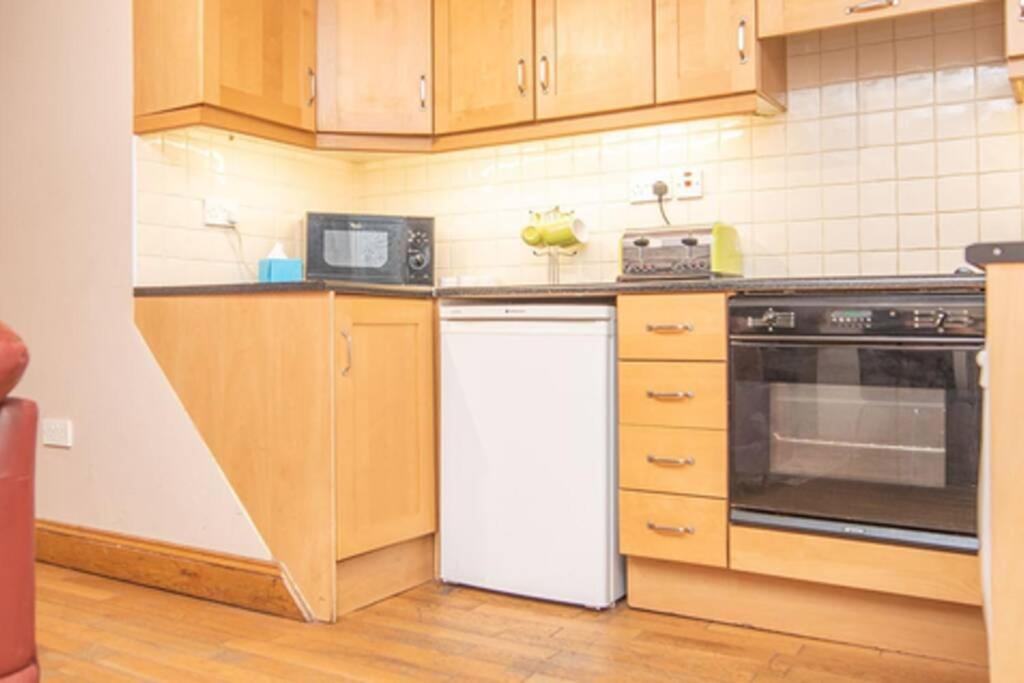 Latin Quarter Luxury Appartement Galway Buitenkant foto