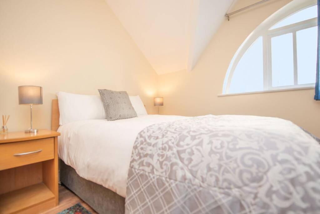 Latin Quarter Luxury Appartement Galway Buitenkant foto