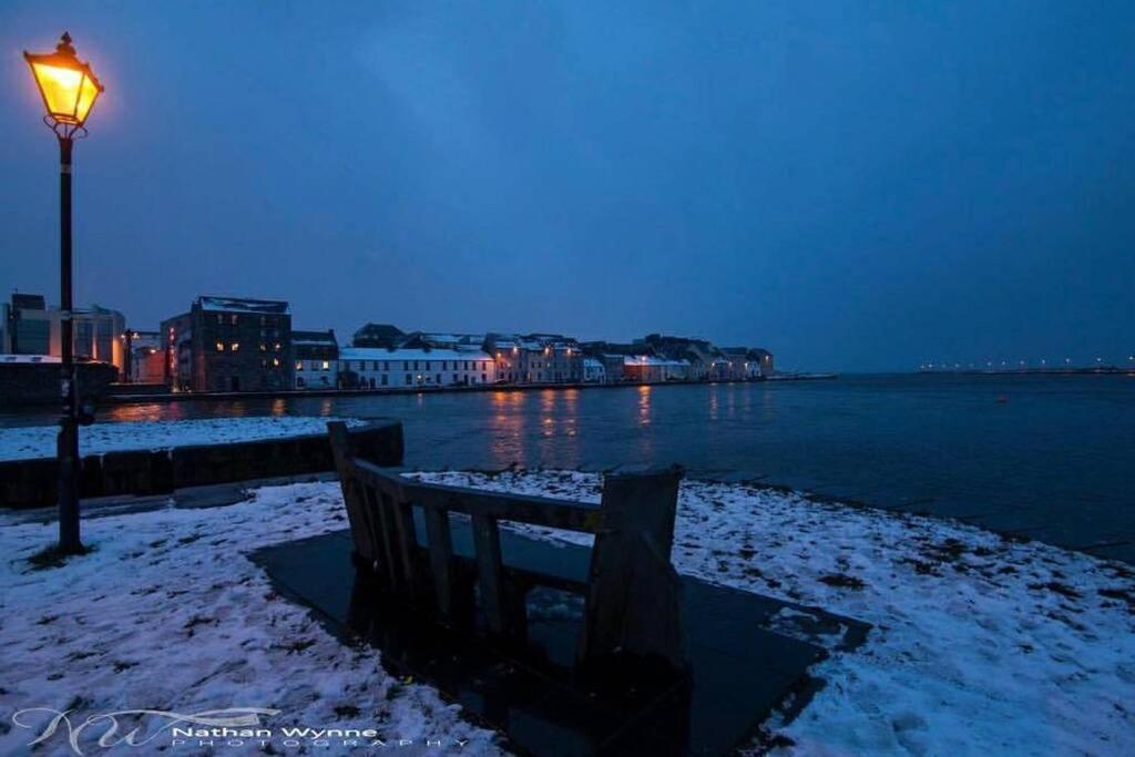 Latin Quarter Luxury Appartement Galway Buitenkant foto