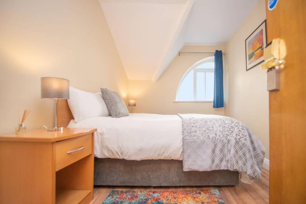 Latin Quarter Luxury Appartement Galway Buitenkant foto